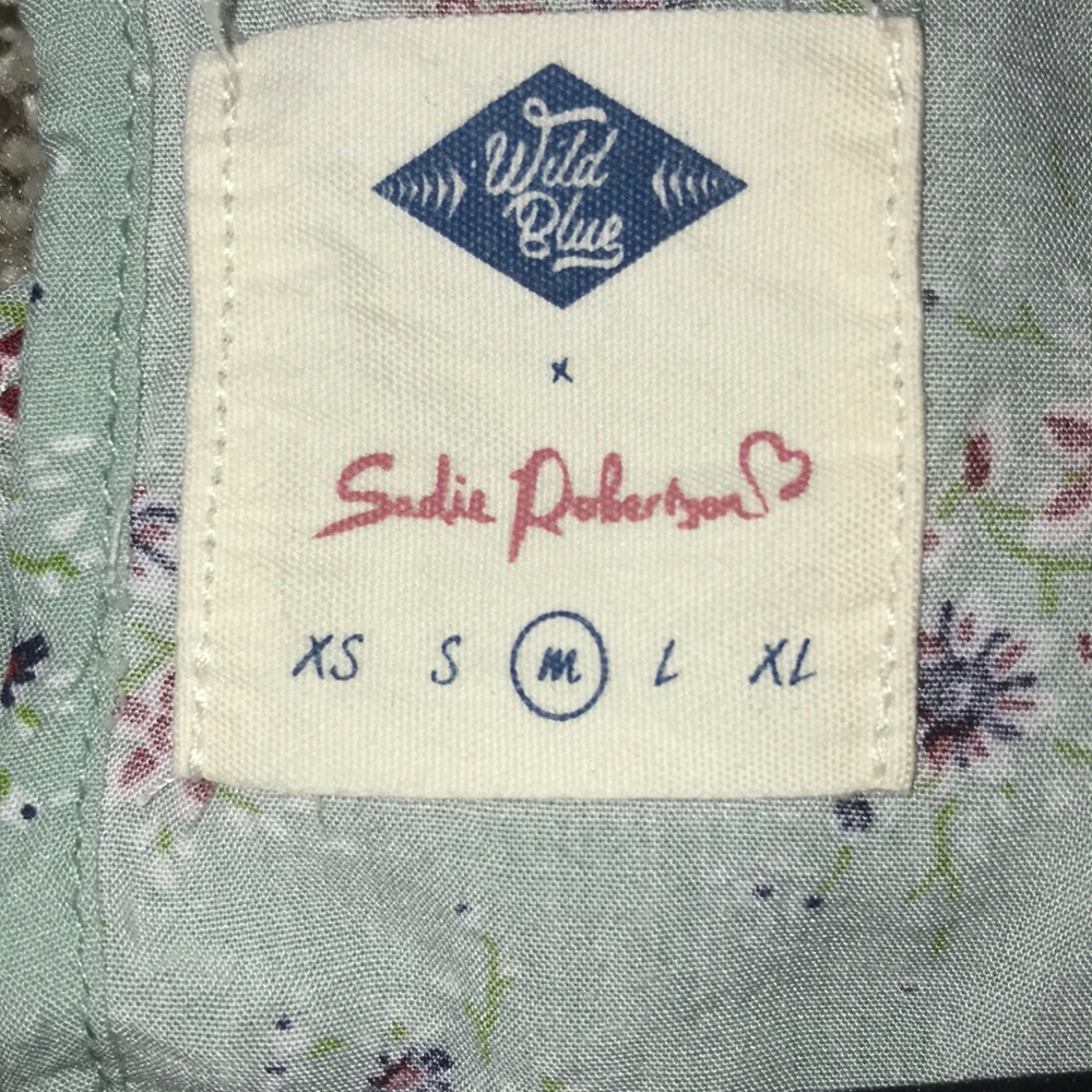 Blouse - Picture 2 of 3